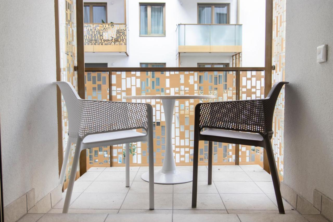 Grand Suites Central Budapeste Exterior foto