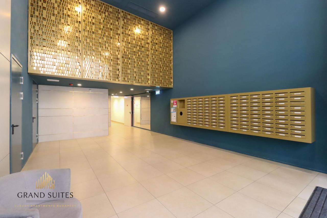 Grand Suites Central Budapeste Exterior foto
