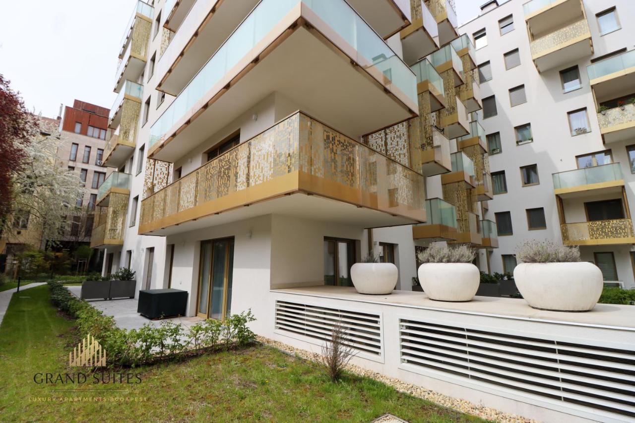 Grand Suites Central Budapeste Exterior foto