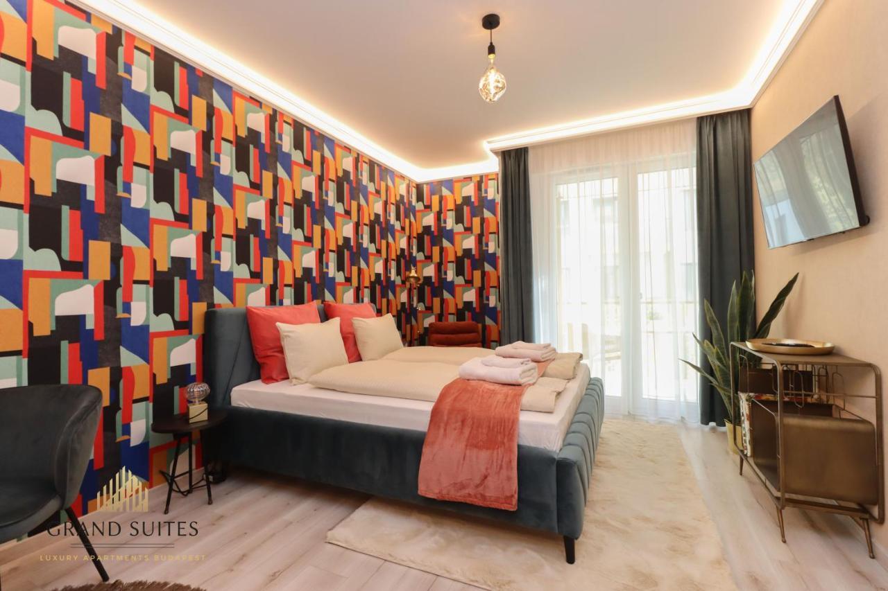 Grand Suites Central Budapeste Exterior foto