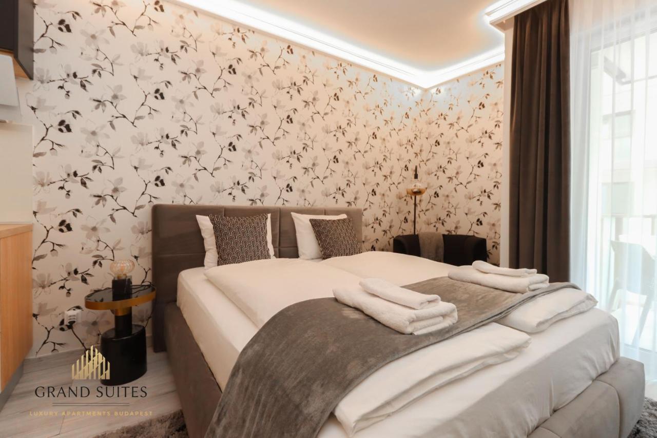 Grand Suites Central Budapeste Exterior foto